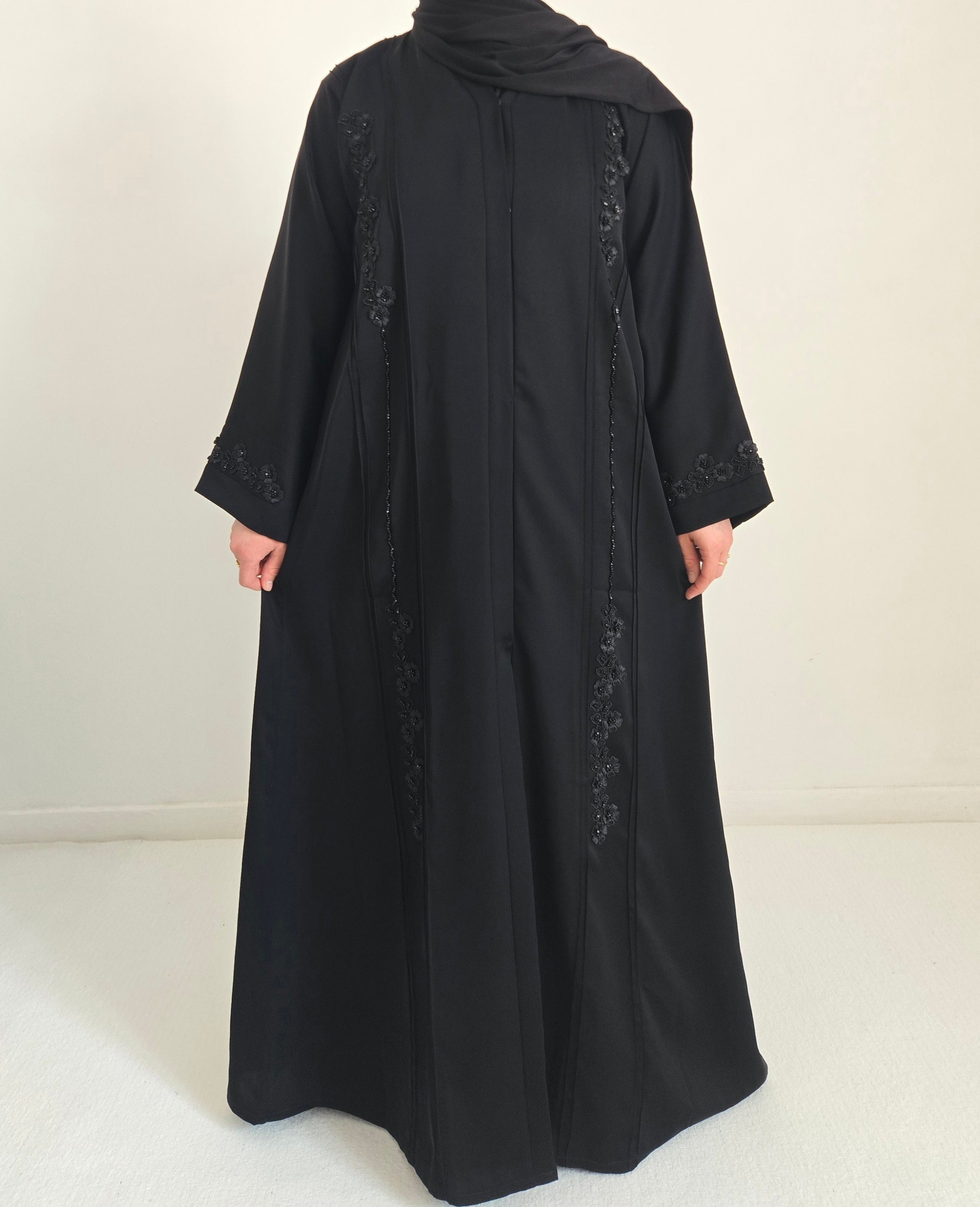 Abaya Hana