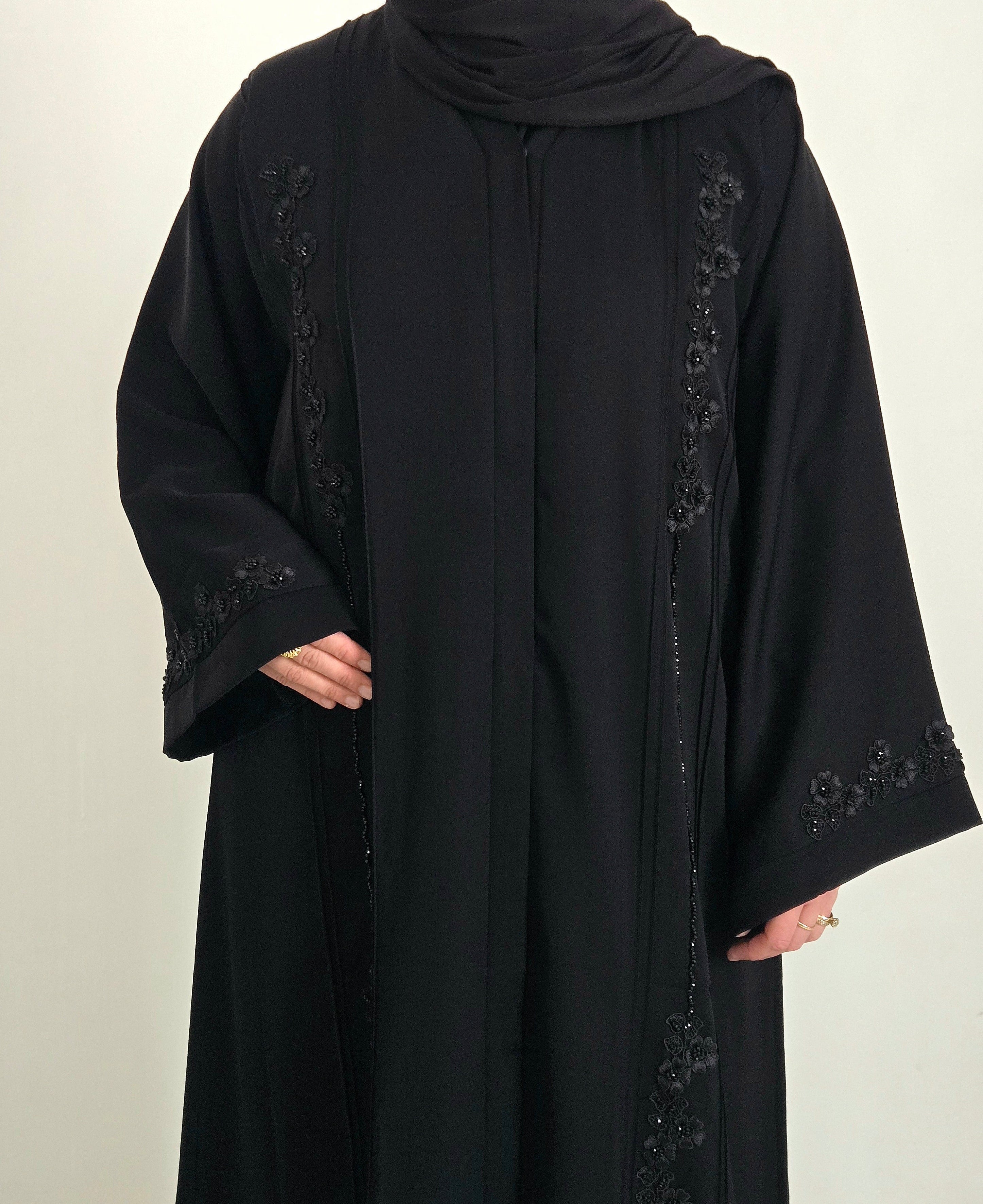 Abaya Hana